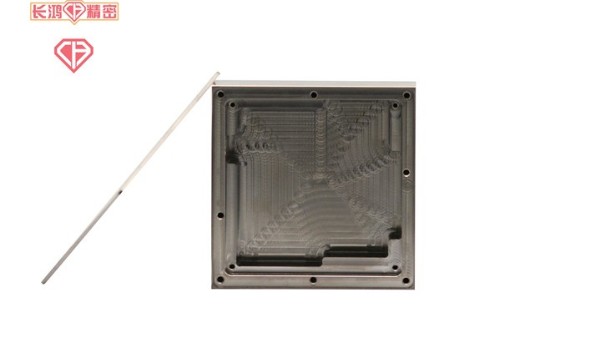 電腦（nǎo）機箱殼（ké）體塑料外殼在注塑成型過程中需要注意幾個方麵