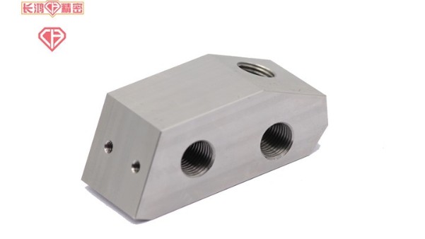 塑料模具（jù）成形加工以（yǐ）注射成形（xíng）為主